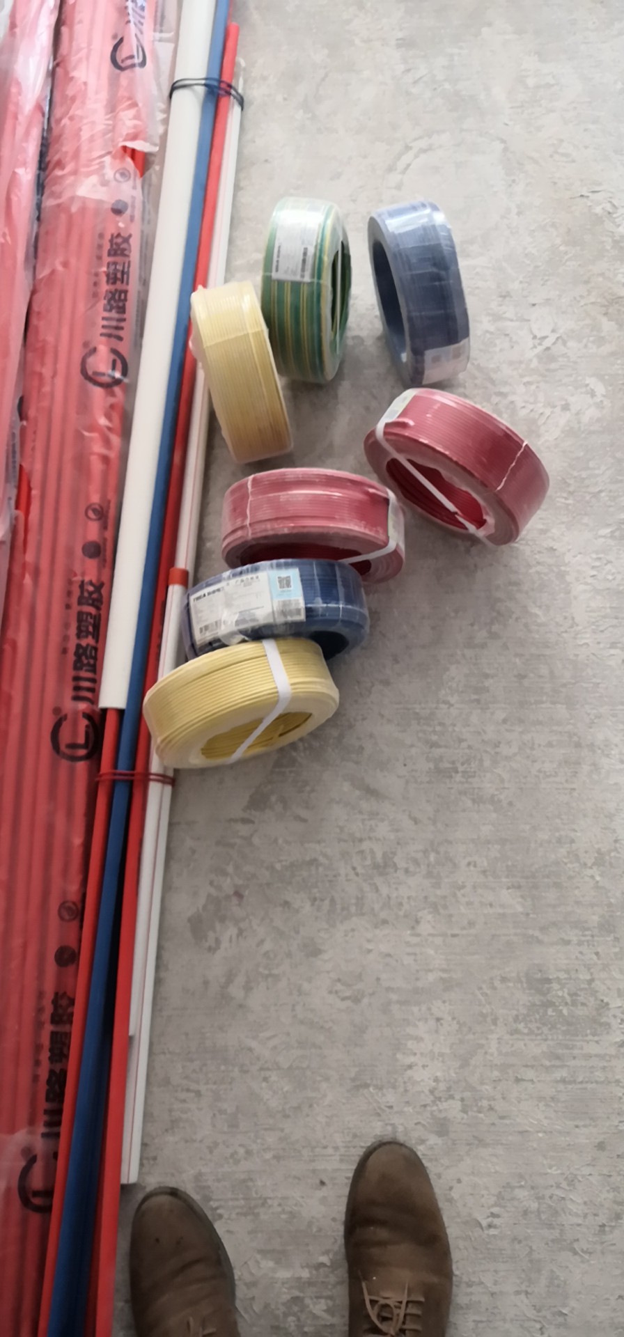 有木设计南湖国际社区水电装修材料进场